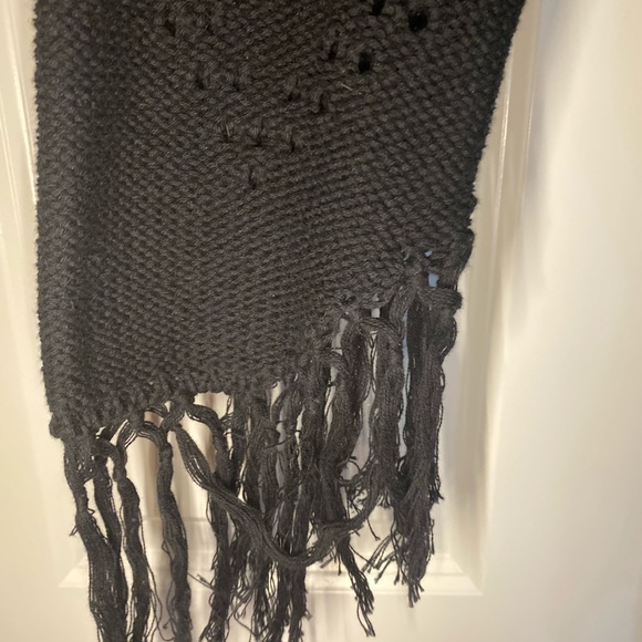 EUC Back from Bali black medium weight knit sweater with fringe. - Picture 6 of 10